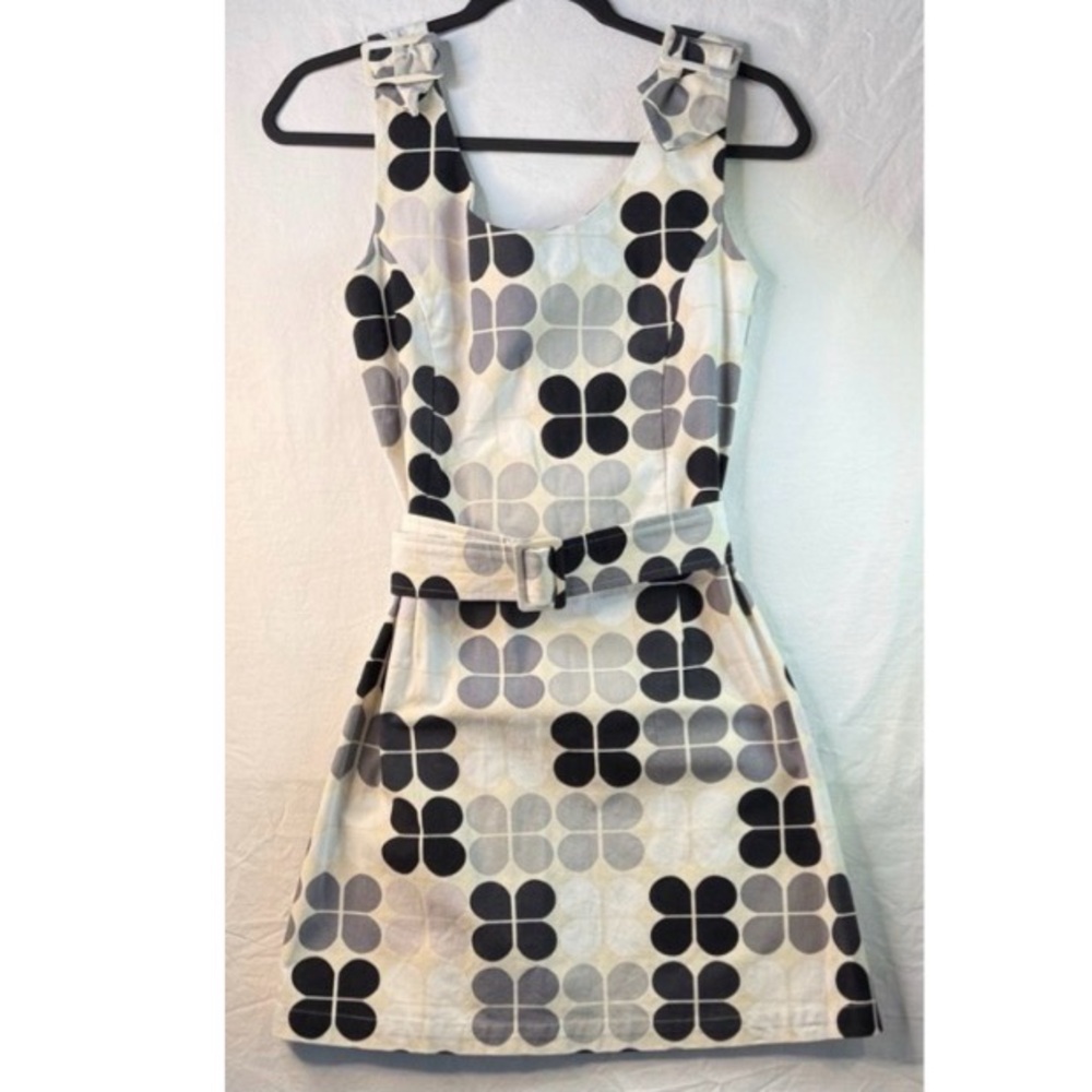 Sleeveless Mini Dress in White with Black & Gray Geometric Clover Print